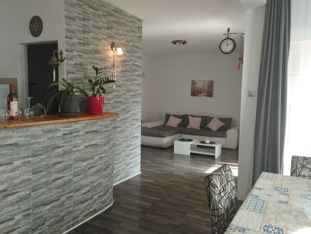 Pocanic'S Apartment โกตอร์ ภายนอก รูปภาพ